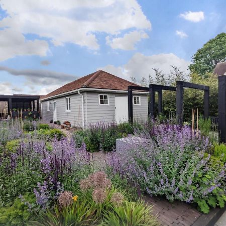 Little Maplewood, Tangmere Exterior foto