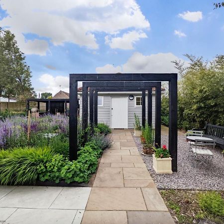 Little Maplewood, Tangmere Exterior foto
