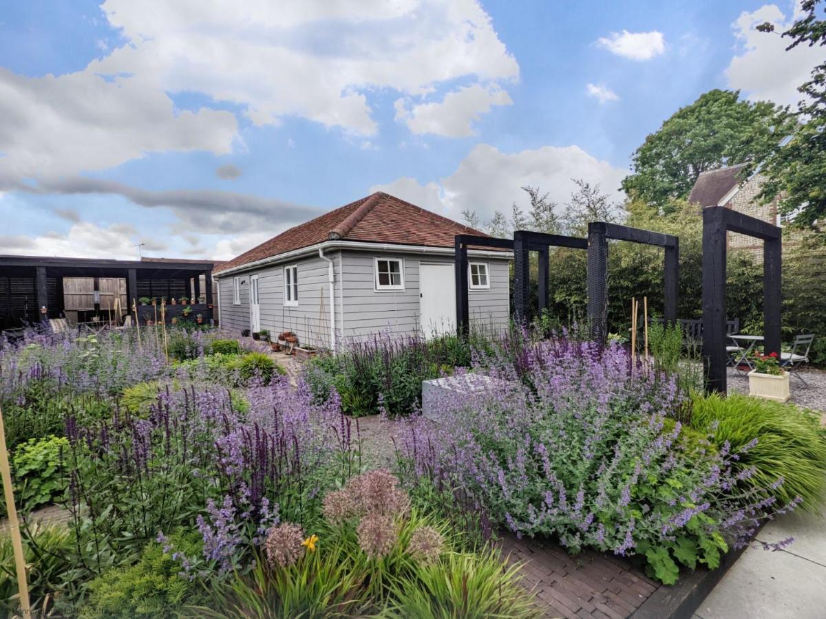 Little Maplewood, Tangmere Exterior foto